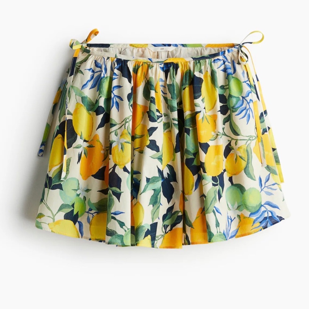 H&M |‎ Lemon Print Mini Circle Skirt | Size 6 | NWT
